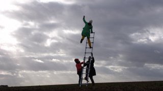 BEET & SUGAR BLUES ou la liberté sortant du trou, Dérives pour temps de crise